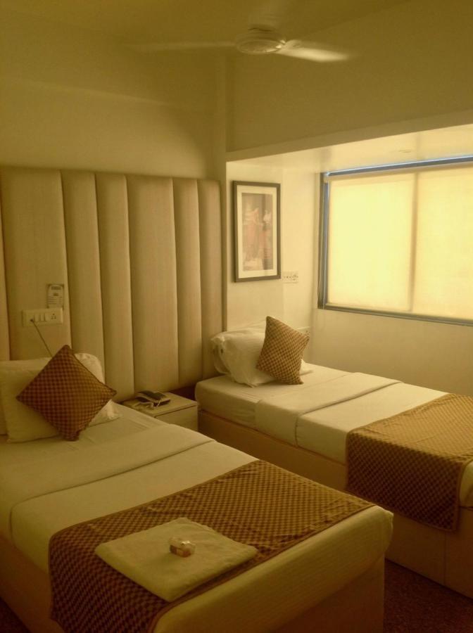 Hotel Samraj Mumbai Exterior photo